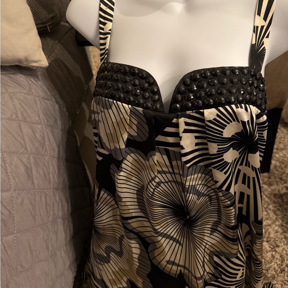 Ladies Eyeshadow embellished tank sz M